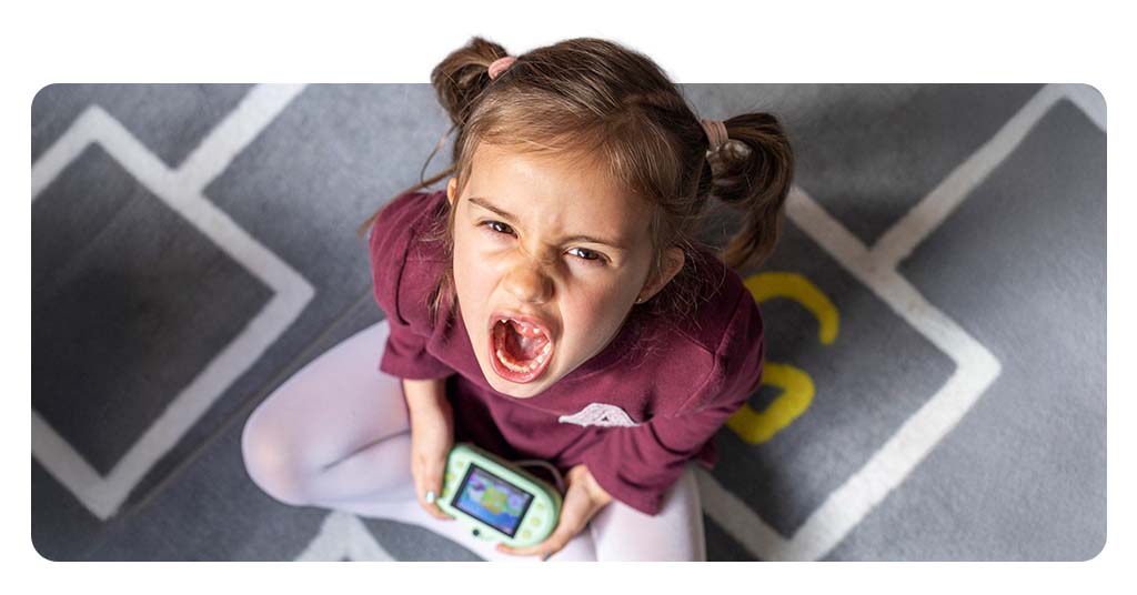 Child Addicted to Screens